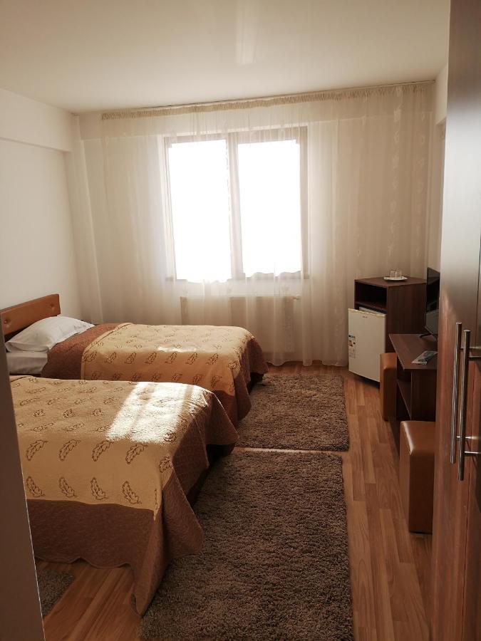 Hotel Passa Tempo Suceava Exterior foto
