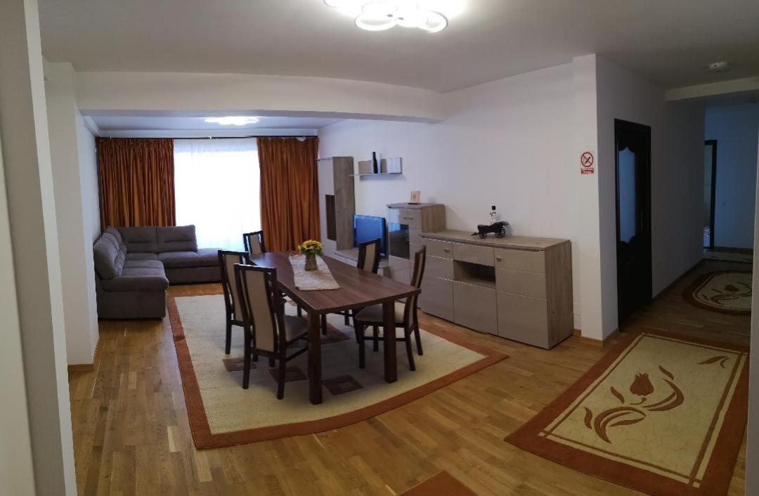 Hotel Passa Tempo Suceava Exterior foto