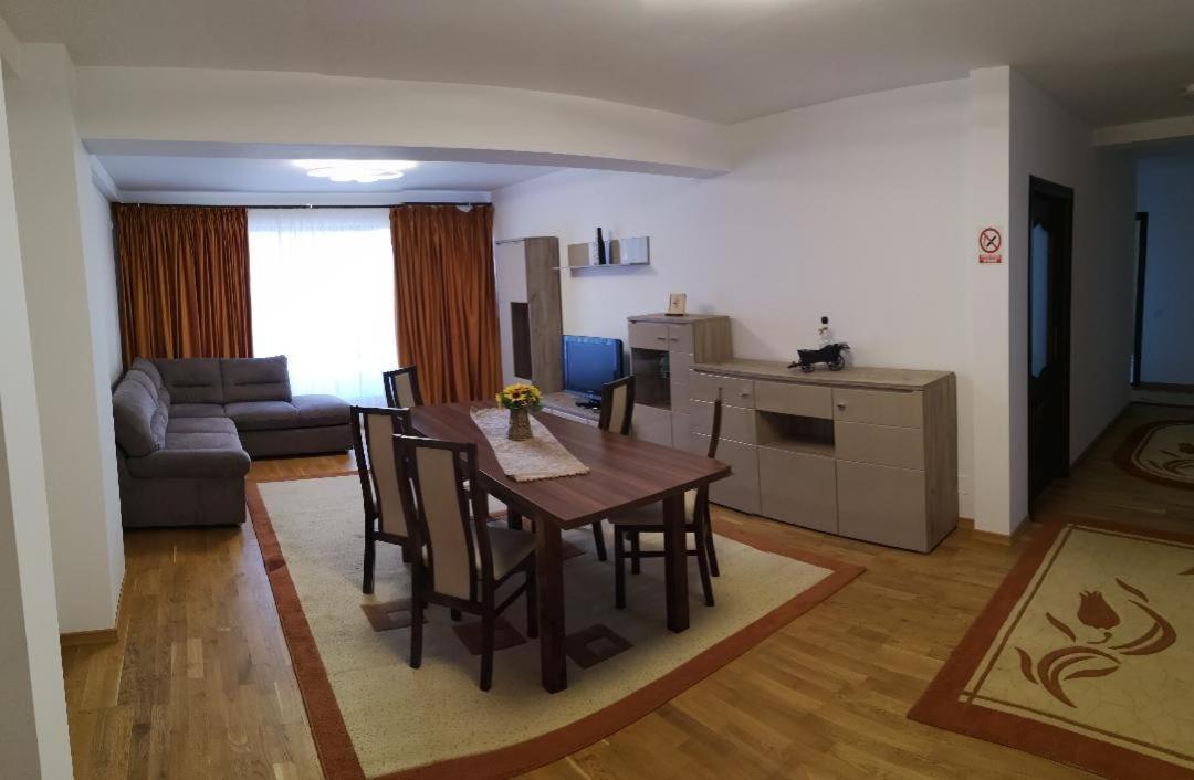 Hotel Passa Tempo Suceava Exterior foto